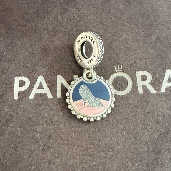 2025 Disney Parks Cinderella 75th Anniversary Glass Slipper Pandora Charm - Picture 3 of 4